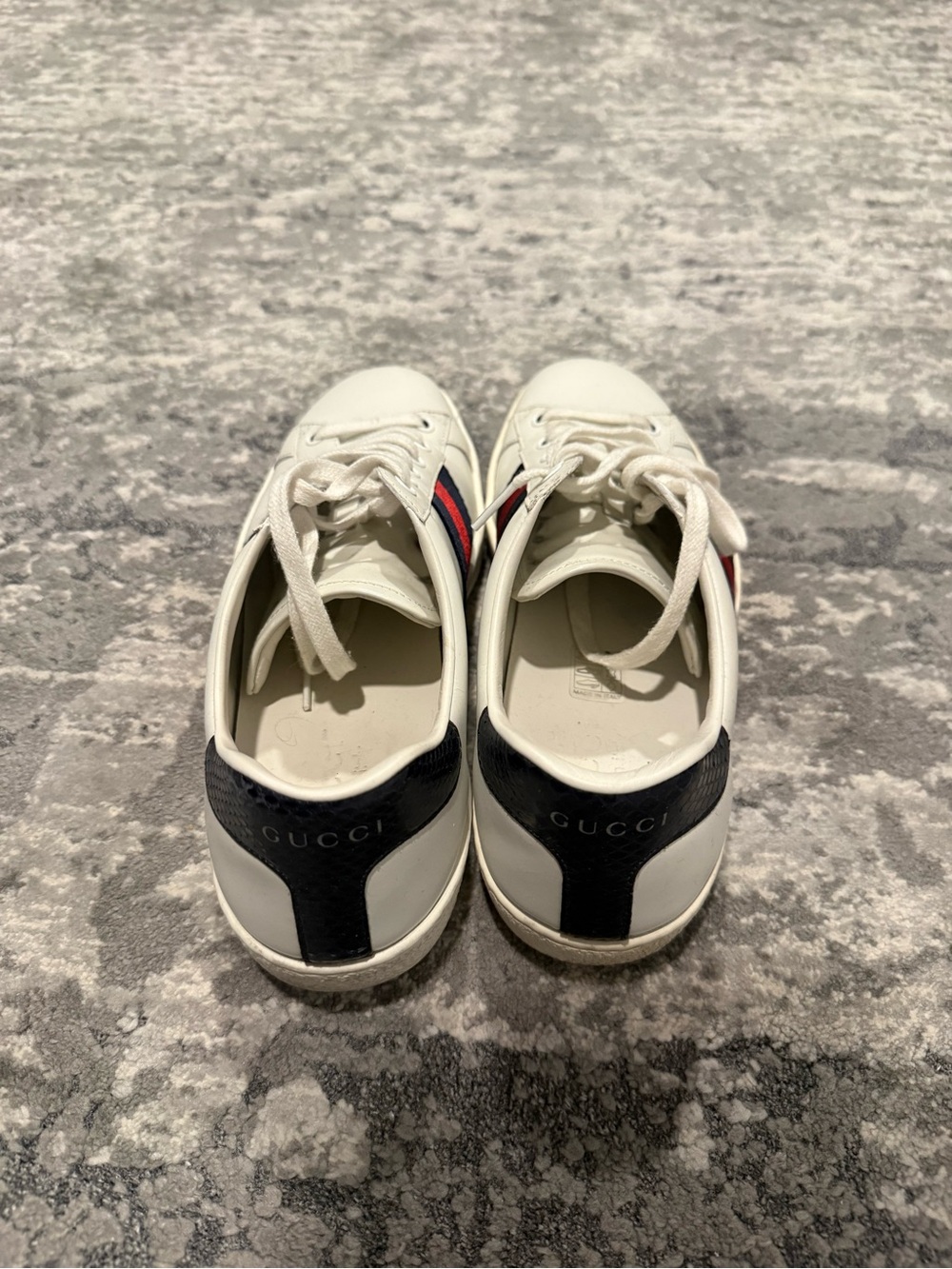Gucci White Leather Men's Low-Top Sneakers with Red & Navy Stripe - Picture 3 of 3